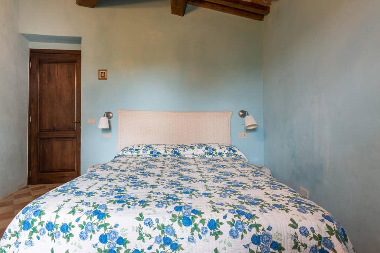 פרוג'ה Agriturismo Il Poggio Degli Scoiattoli מראה חיצוני תמונה